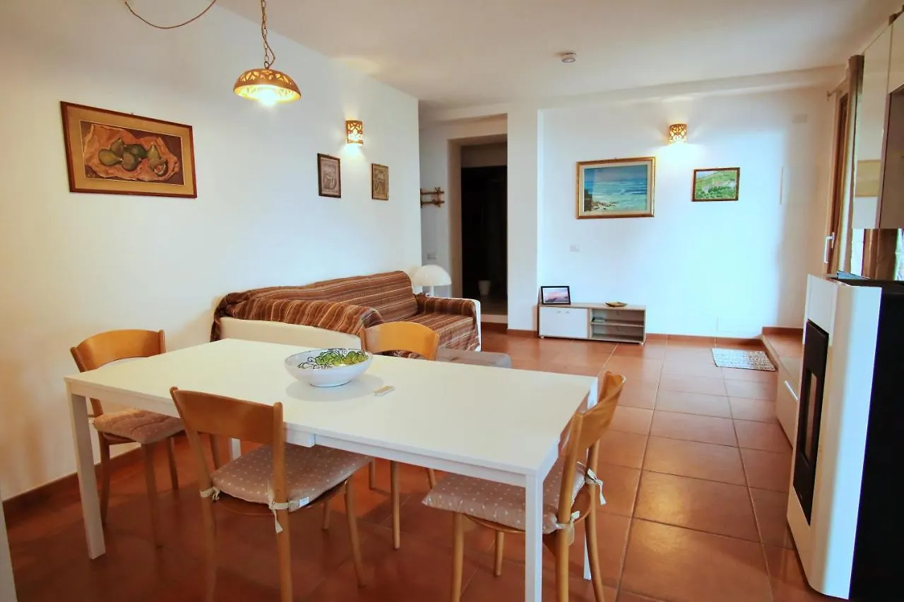 Apartment Casa Del Mare - Oasi Verde A Soli 100M Dal Mare! Marciana Marina  Italy