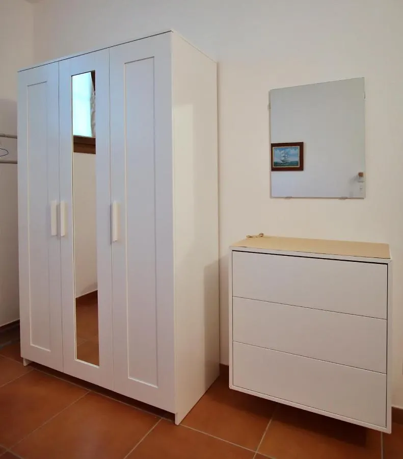 Apartment Casa Del Mare - Oasi Verde A Soli 100M Dal Mare! Marciana Marina  Italy
