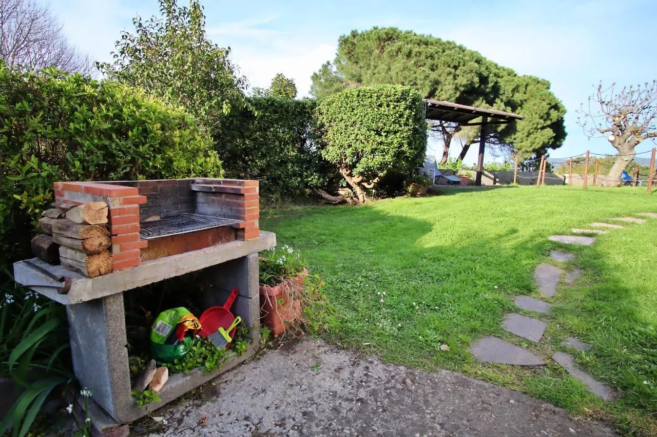 Apartment Casa Del Mare - Oasi Verde A Soli 100M Dal Mare! Marciana Marina  Italy